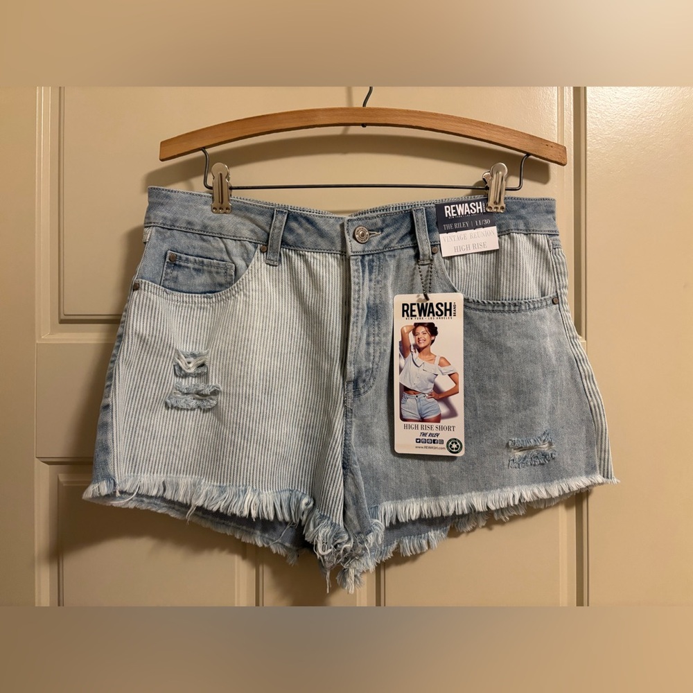 Rewash The Riley Distressed Jean Shorts - Picture 6 of 10